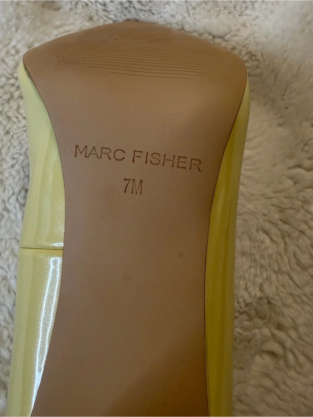 Mark Fisher 'Viviene' Block Heel Pumps Patent Yellow Pointed Toe. New w/o tags. - Picture 6 of 6